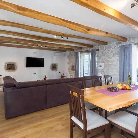 In - Istrien 43261 Porec